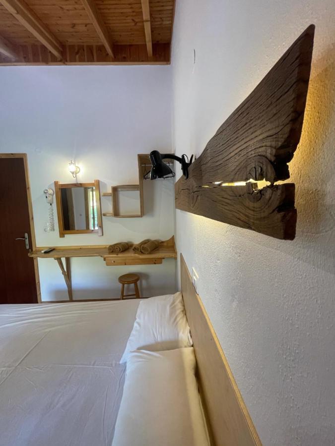 Pension Oasis Votsi  Екстериор снимка