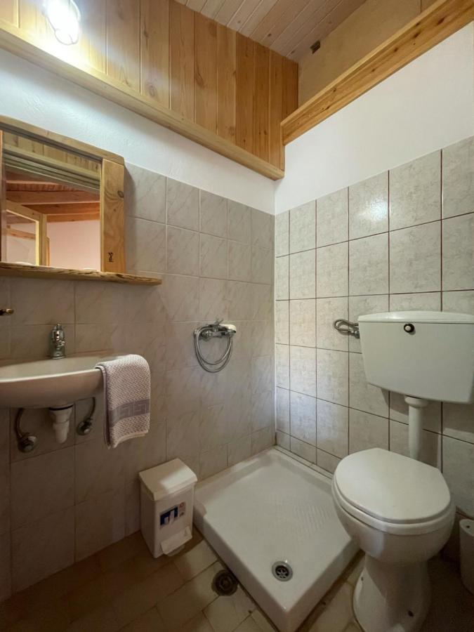 Pension Oasis Votsi  Екстериор снимка